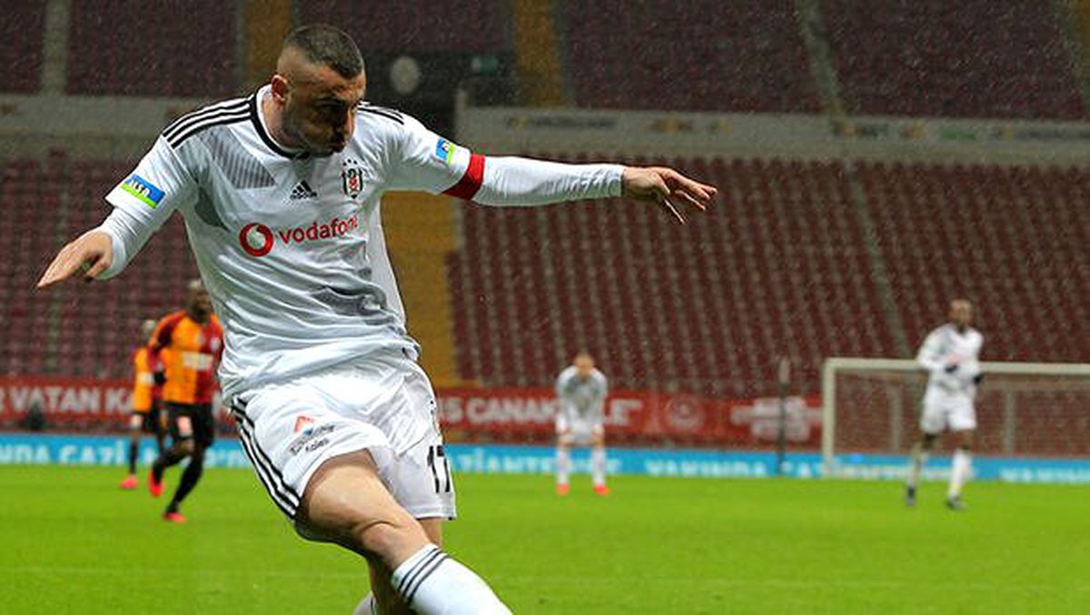 Burak Yılmaz\'dan derbi sonrası corona virüsü açıklaması!