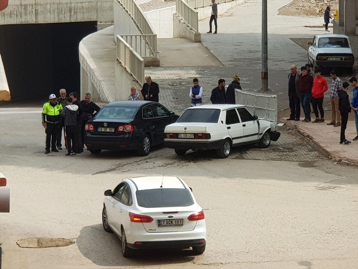 Gaziantep\'te trafik kazası: 3 yaralı