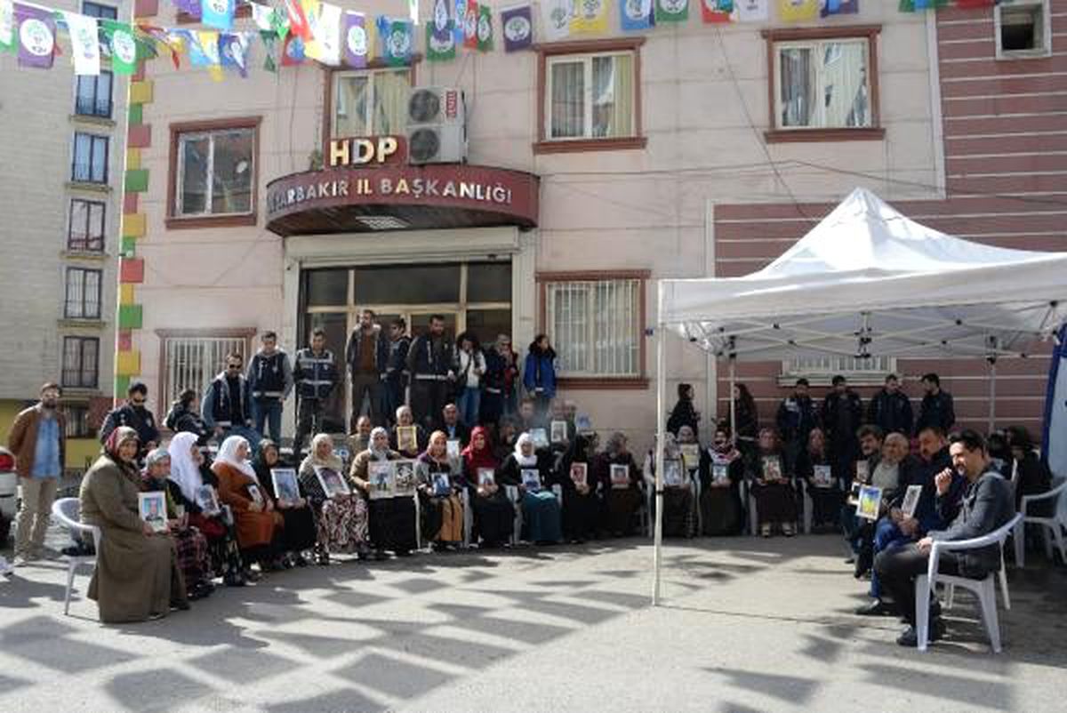 HDP önündeki eylemde 195\'inci gün