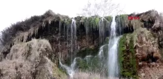 Heyelan nedeniyle çöken Güney Şelalesi, yeniden çağlıyor