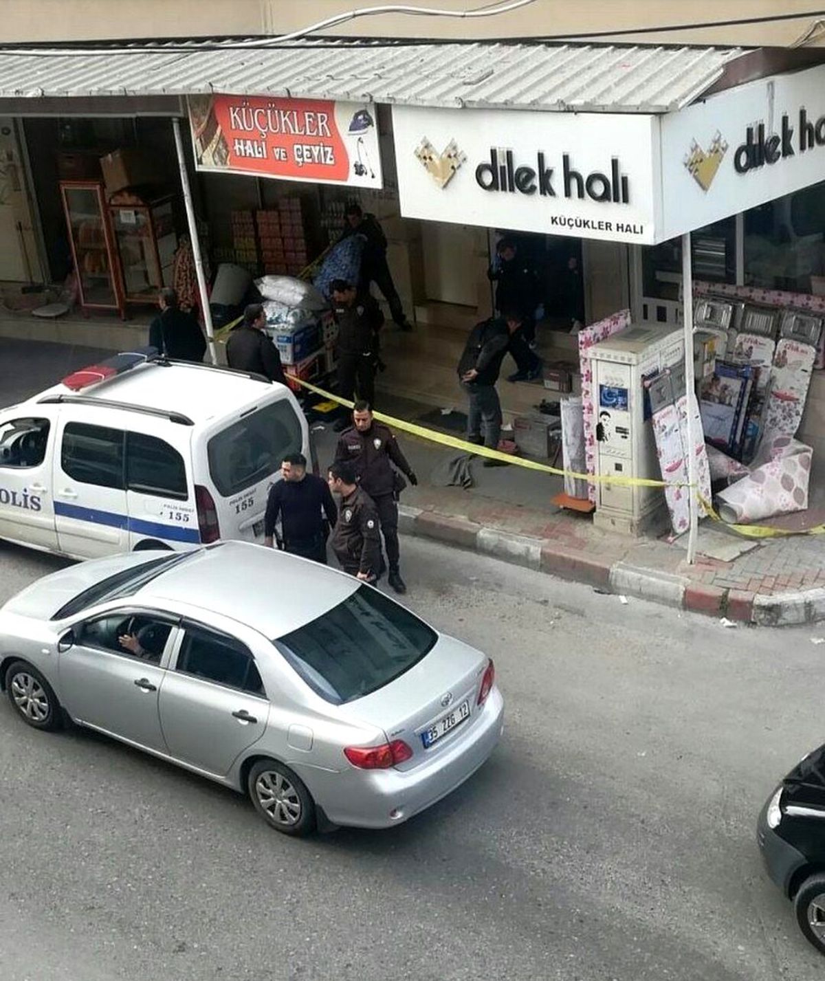 İzmir\'de iş yerine ateş açıldı: 1 ölü