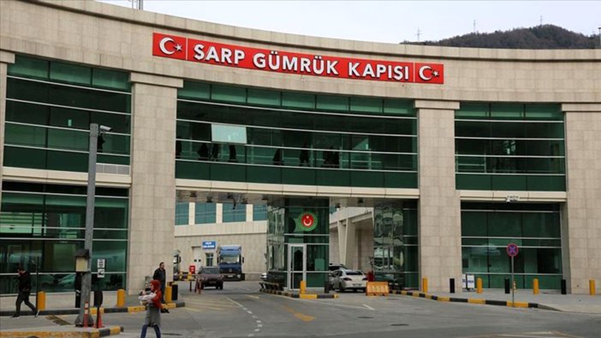 Sarp Sınır Kapısı yolcu trafiğine kapatıldı