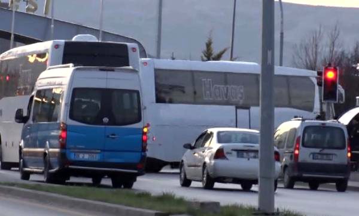 Umreden gelenler boşaltılan öğrenci yurdunda gözlem altına alındı