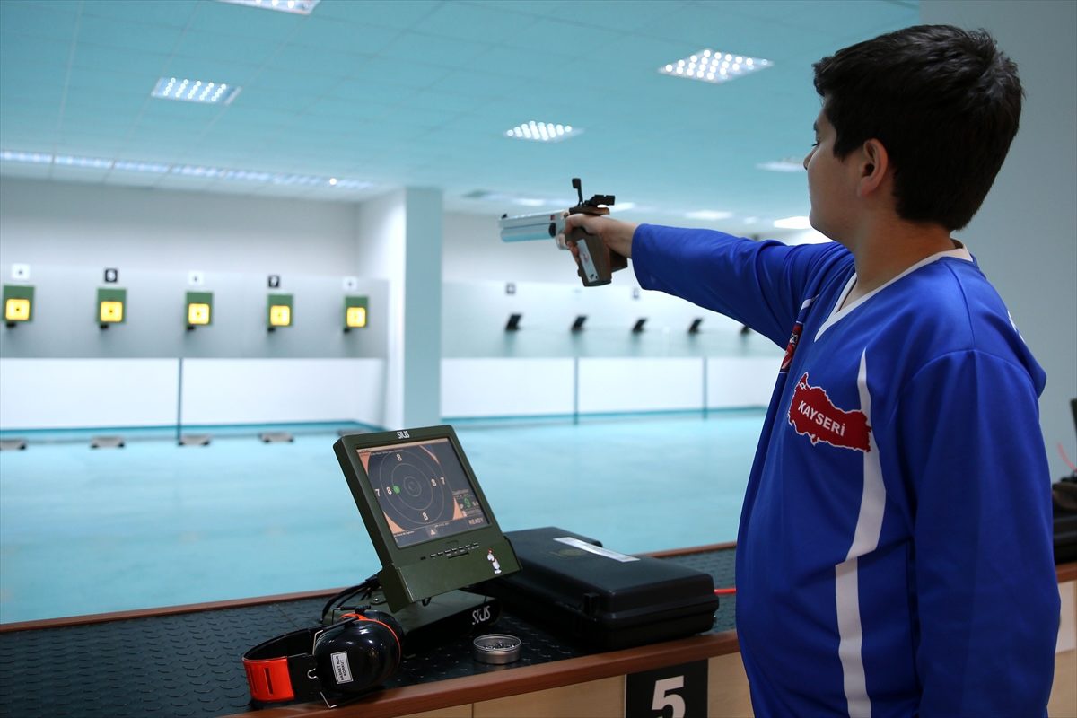 Yaz kampında keşfedilen Adem, 6 ay sonra Türkiye şampiyonu oldu