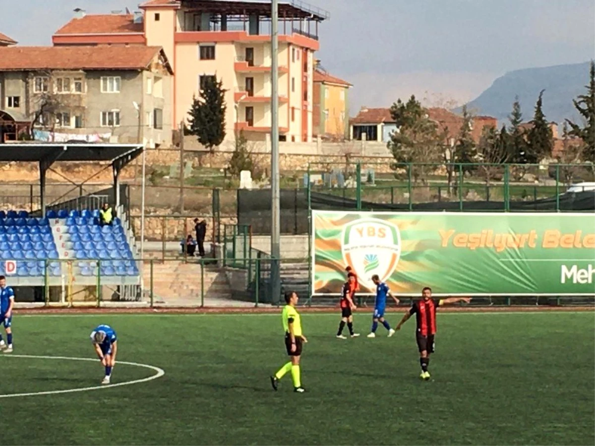 Yeşilyurt Belediyespor sahasında Yozgat 1959\'u 1-0 yendi