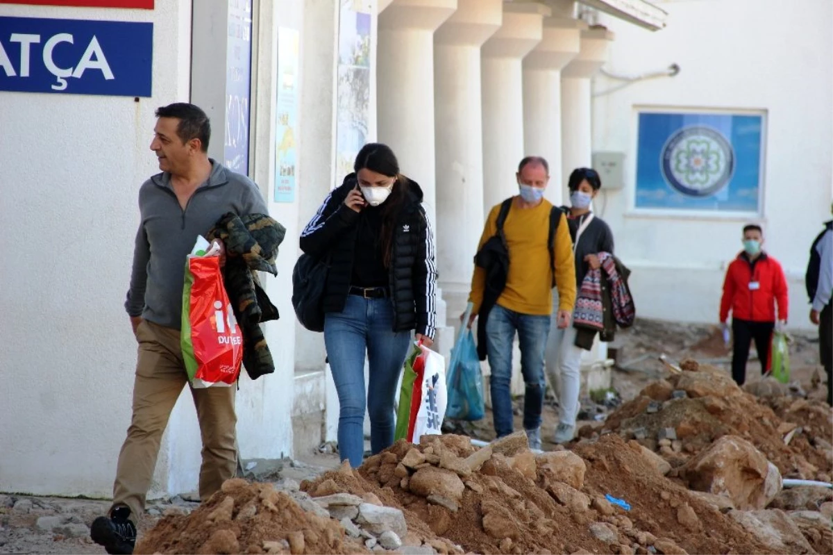 Yunan adasında mahsur kalan vatandaşlar Türkiye\'ye ulaştı