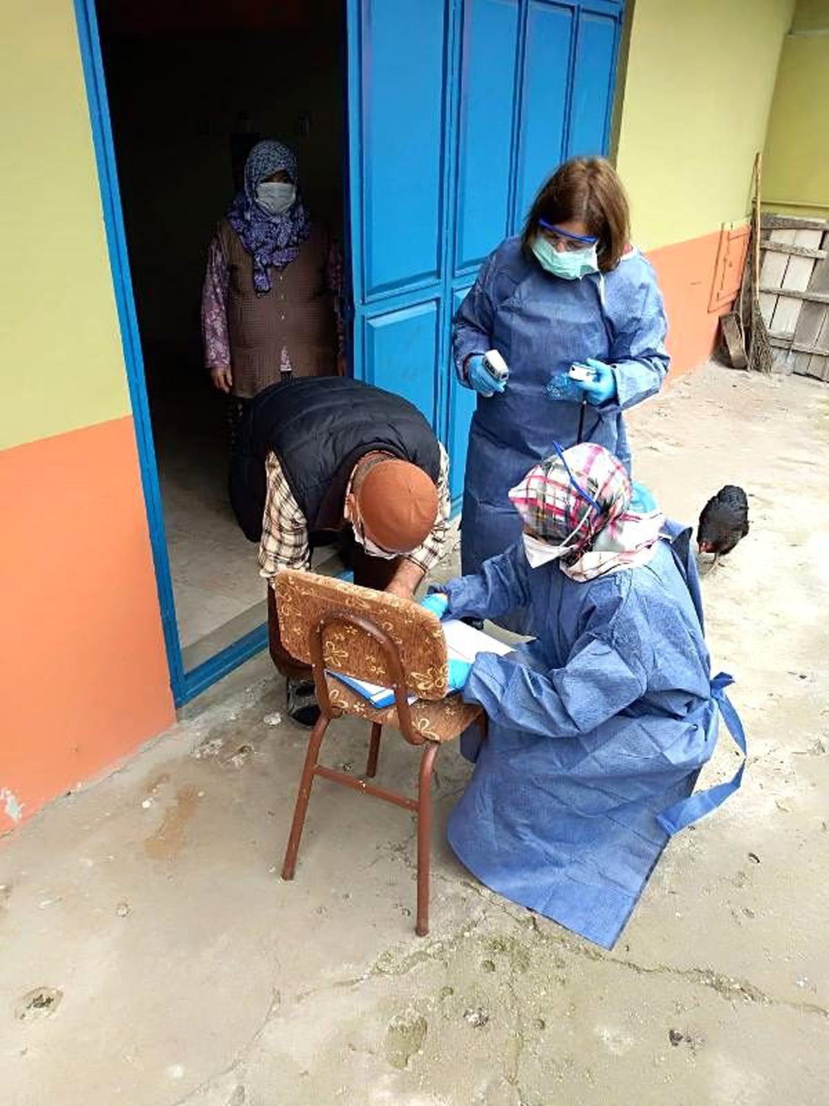Bartın\'da umreden dönenler evlerinde sağlık kontrolünden geçirildi