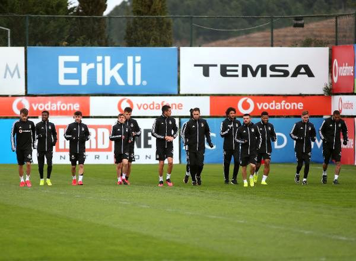 Beşiktaş, Antalyaspor maçı hazırlıklarına ara vermeden başladı
