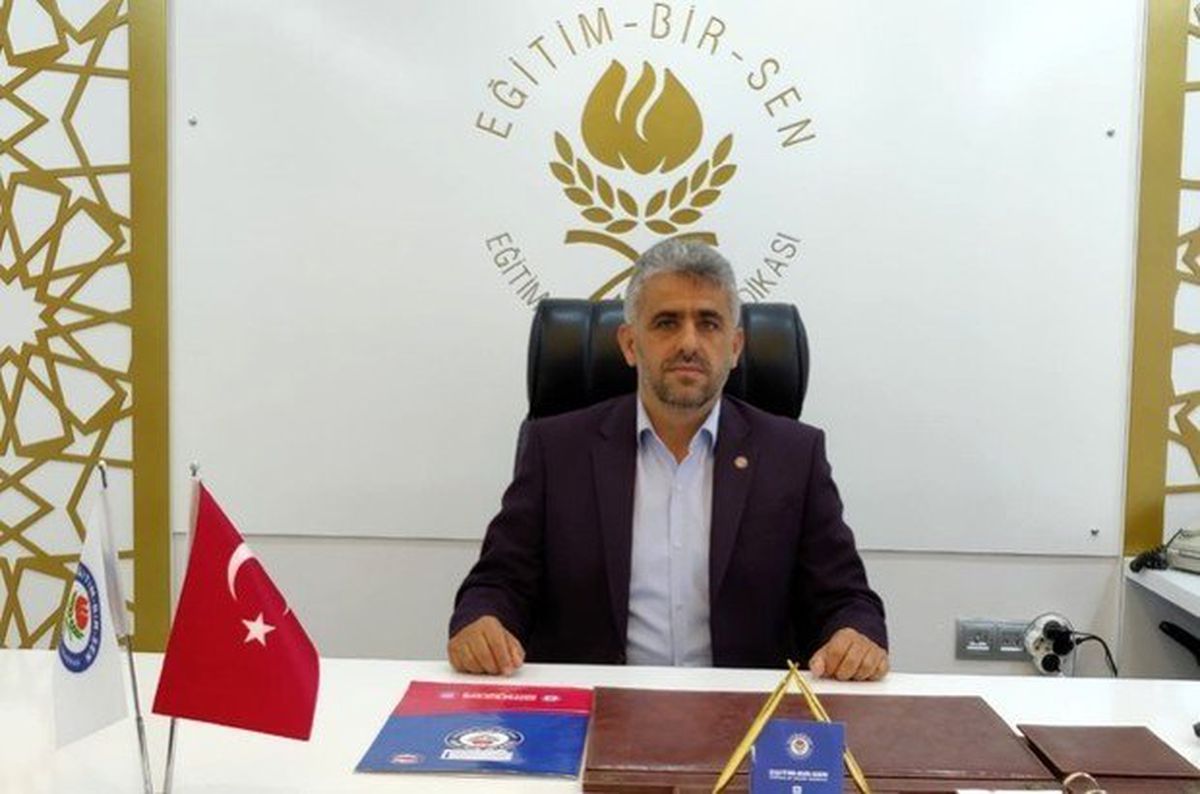 Hasan Orhan: "Öğretmenler için asgari ders saatinde eşitlensin"