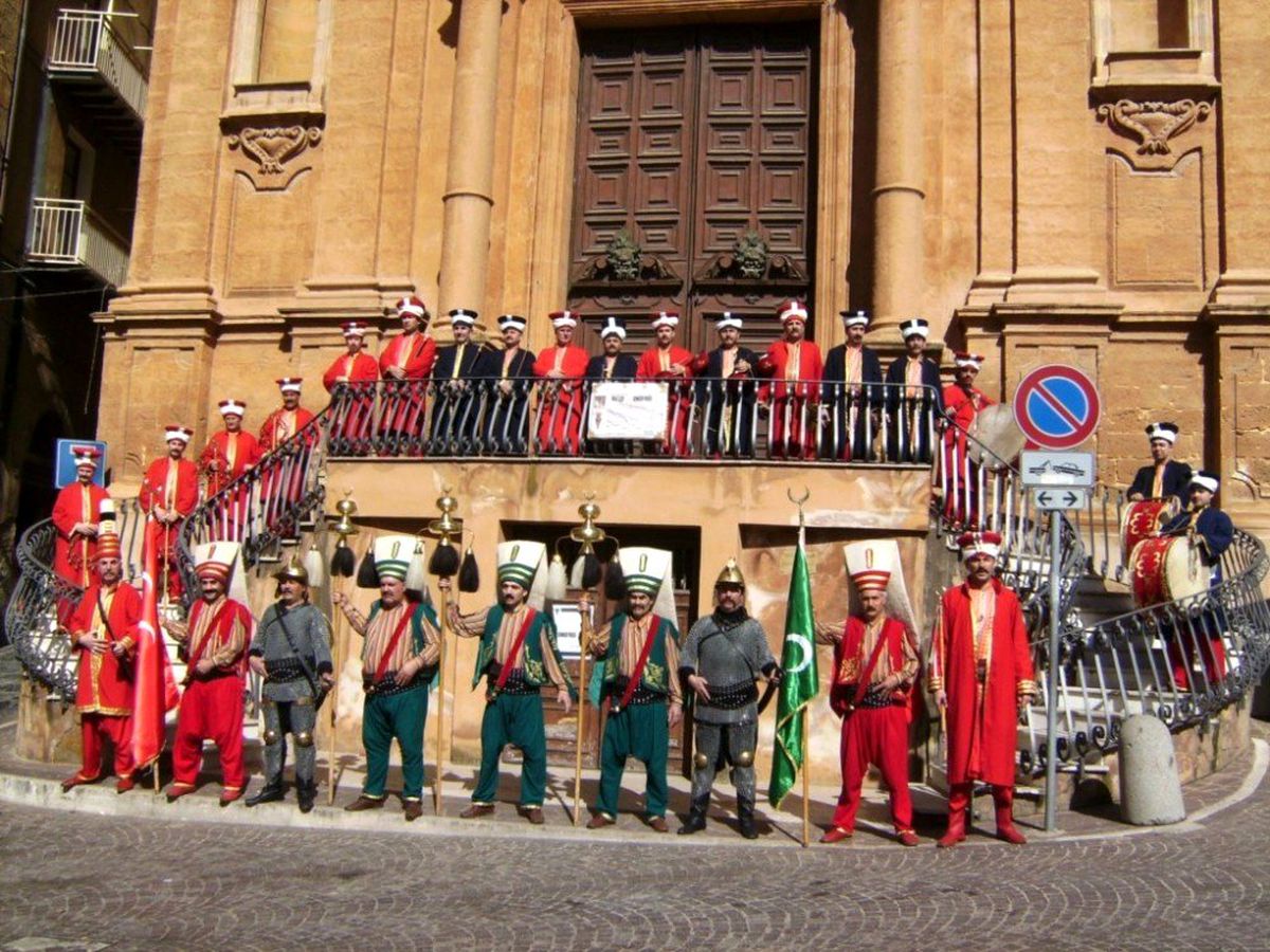 Hayat kurtaran mehter başı