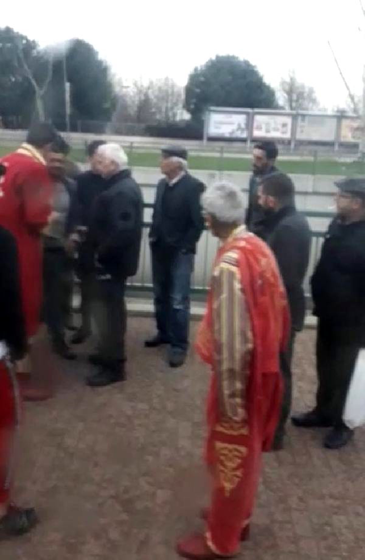 İntihar girişiminde bulunan genci, mehter başı kurtardı