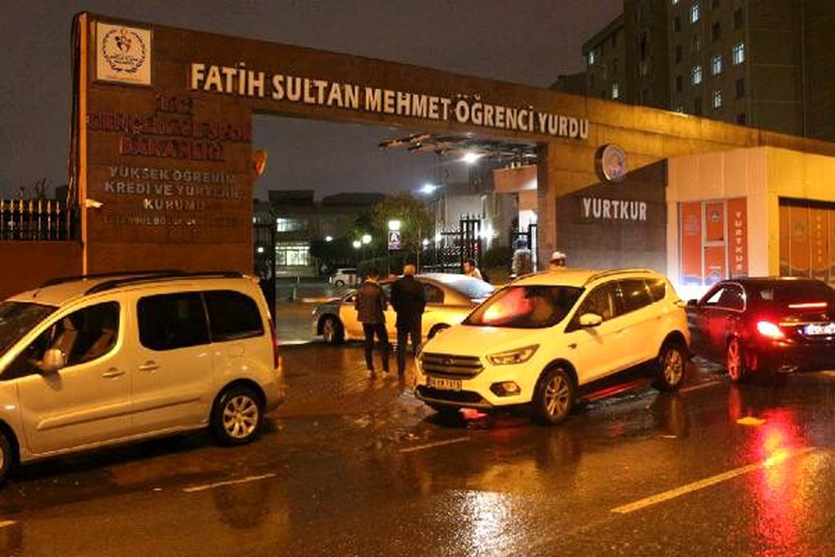 İstanbul\'da bazı öğrenci yurtları korona önlemleri kapsamında boşaltıldı