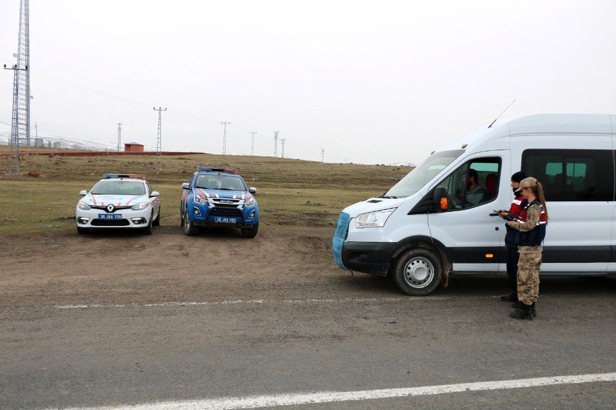 Kars\'ta, güvenli eğitim uygulaması