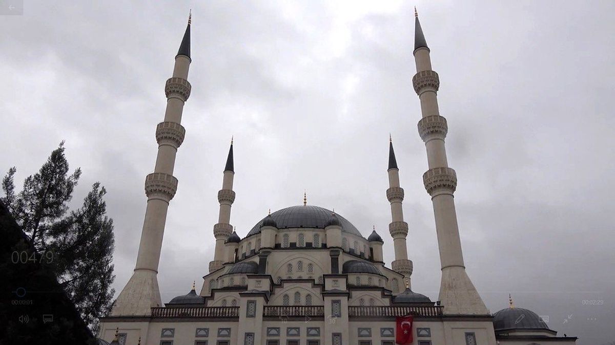 Kırıkkale\'deki camilerden \'lütfen evde namaz kılınız\' anonsu