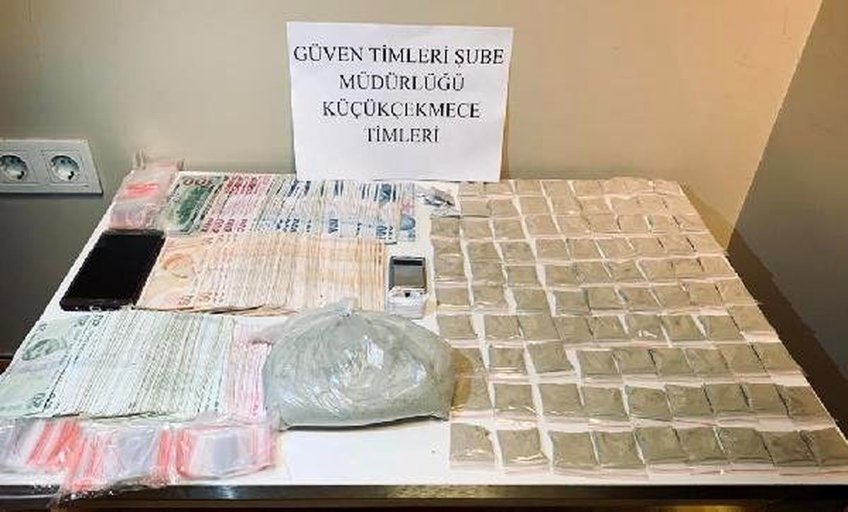 Küçükçekmece\'de uyuşturucu operasyonu: 2 gözaltı