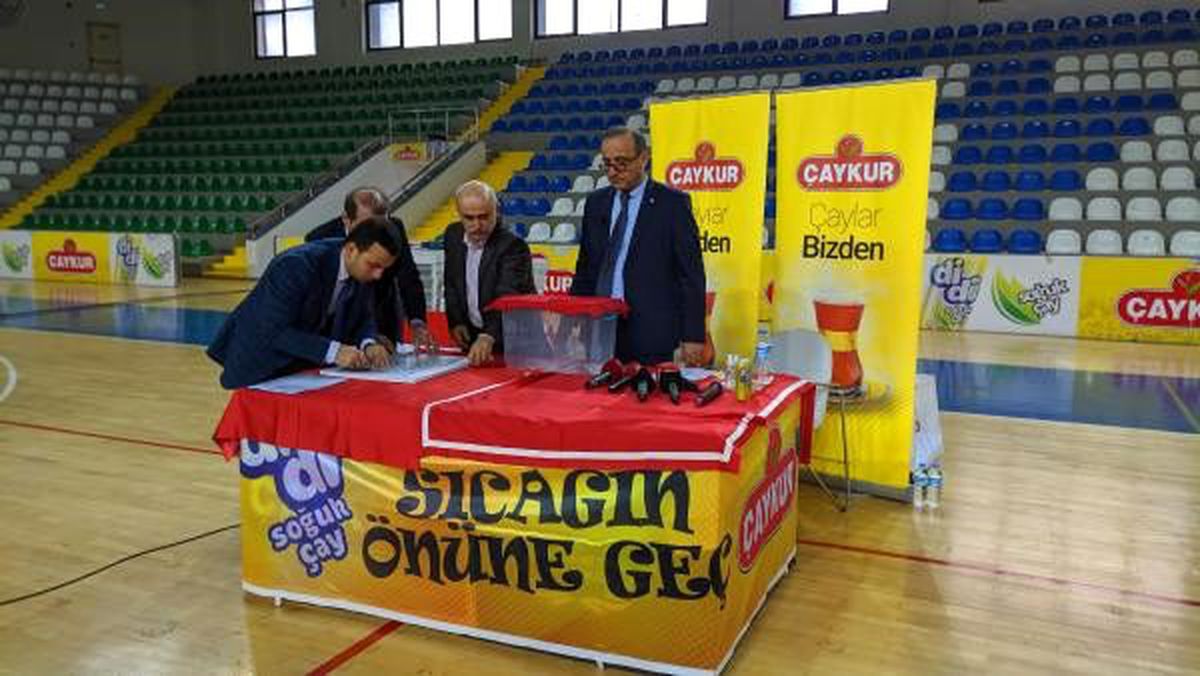 Mevsimlik işçi kura çekiminde koronavirüs önlemi