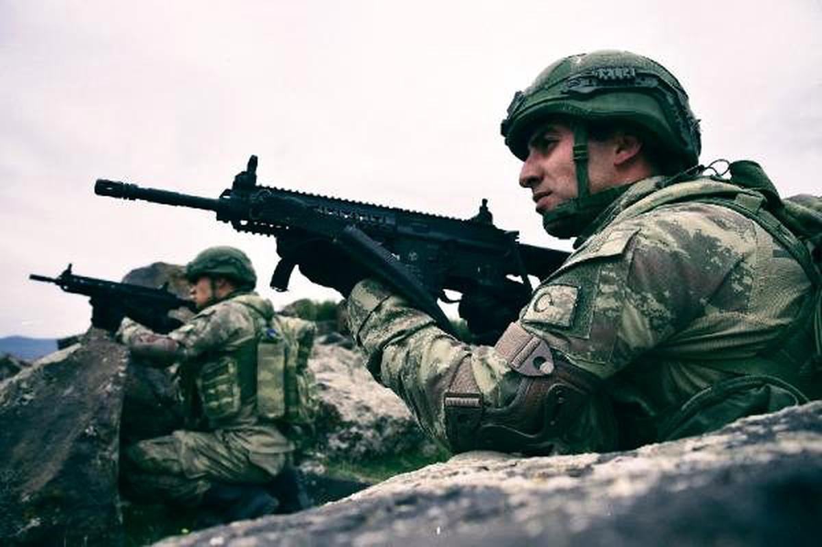 MSB: 11 PKK/YPG\'li terörist etkisiz hale getirildi