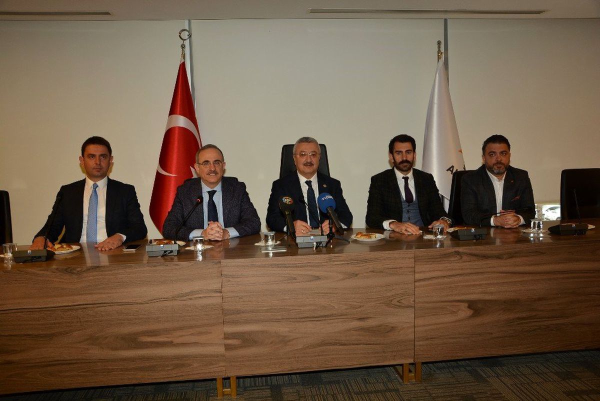 Nasır ve Sürekli\'den Karabağlar ve Kiraz değerlendirmesi