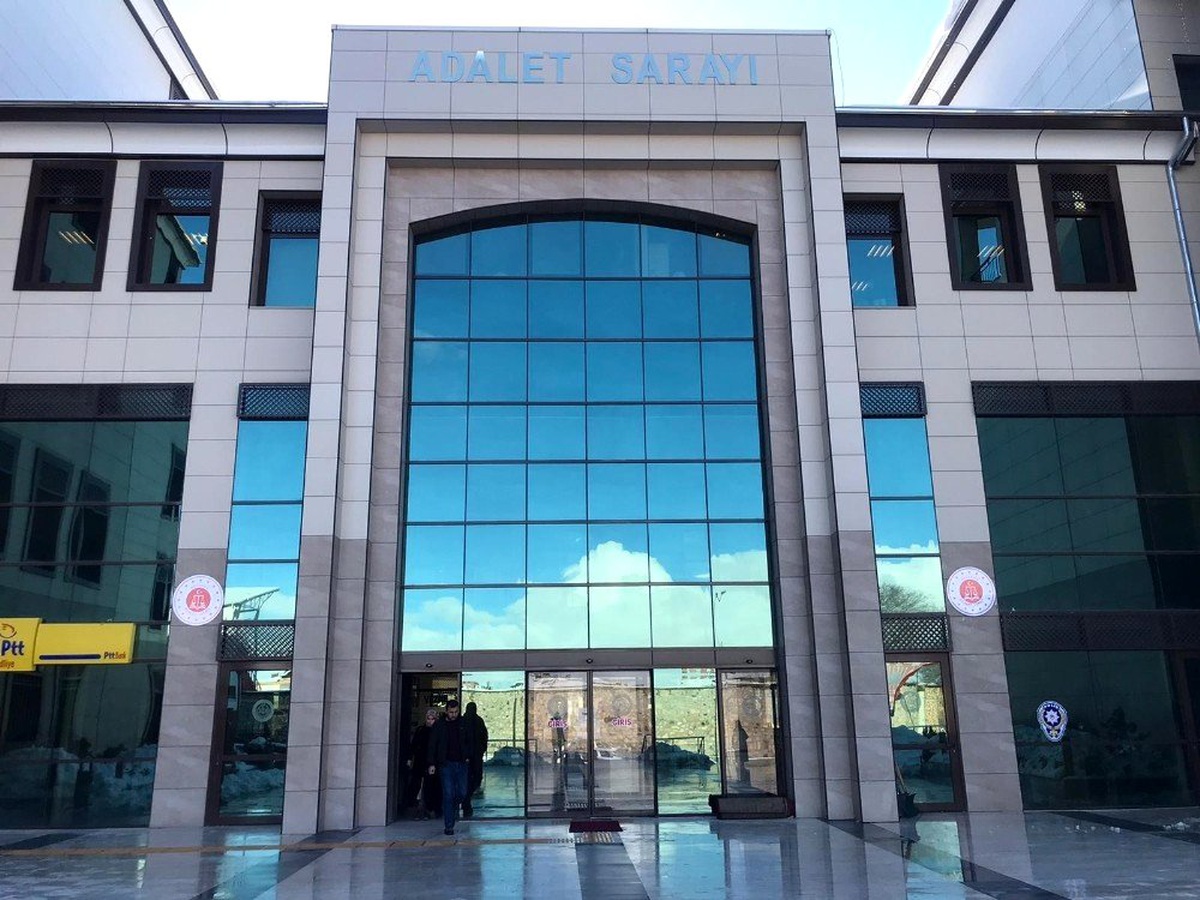 Nevşehir Adalet Sarayı\'na girişler kapatıldı