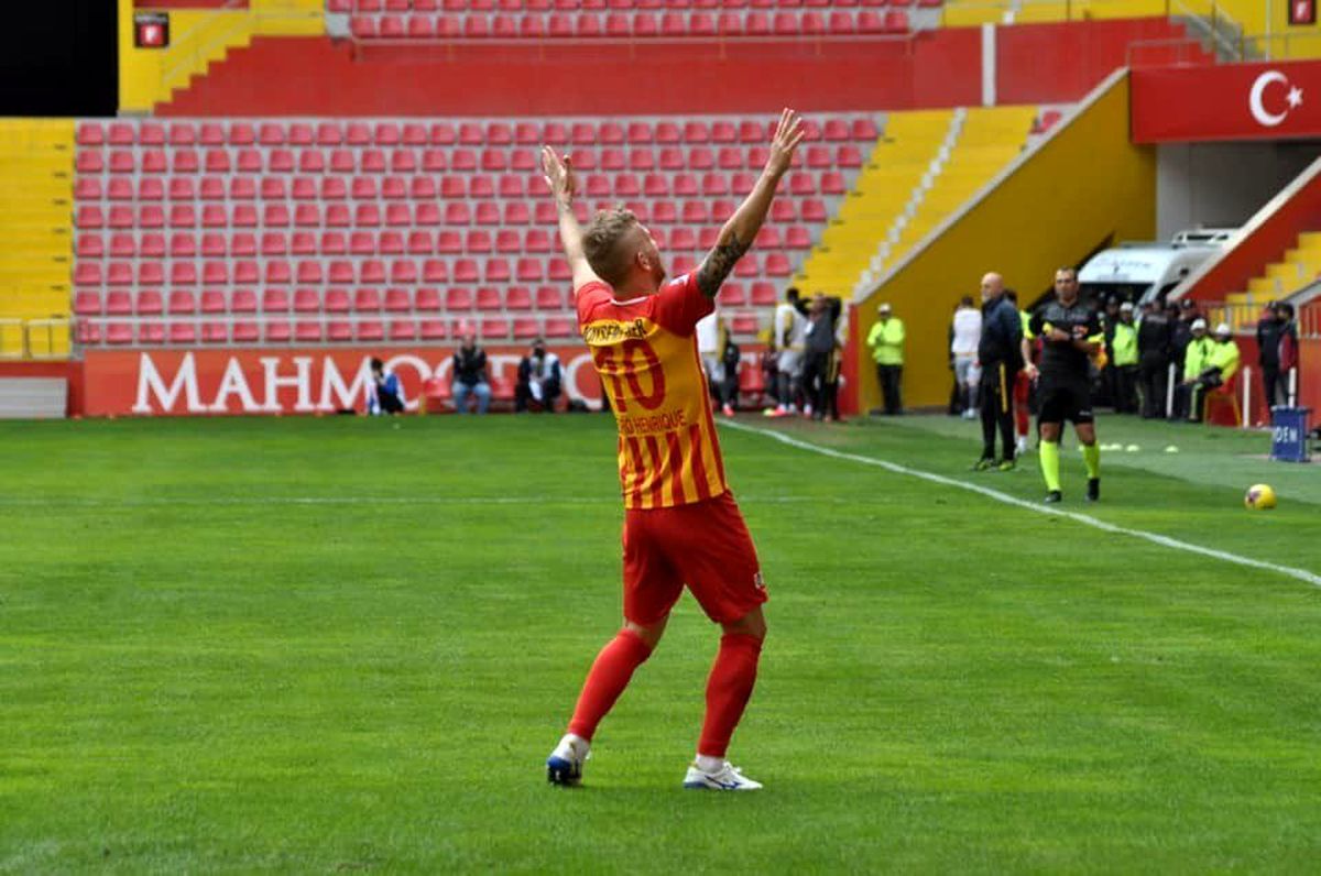 Pedro Henrique 8. golünü attı