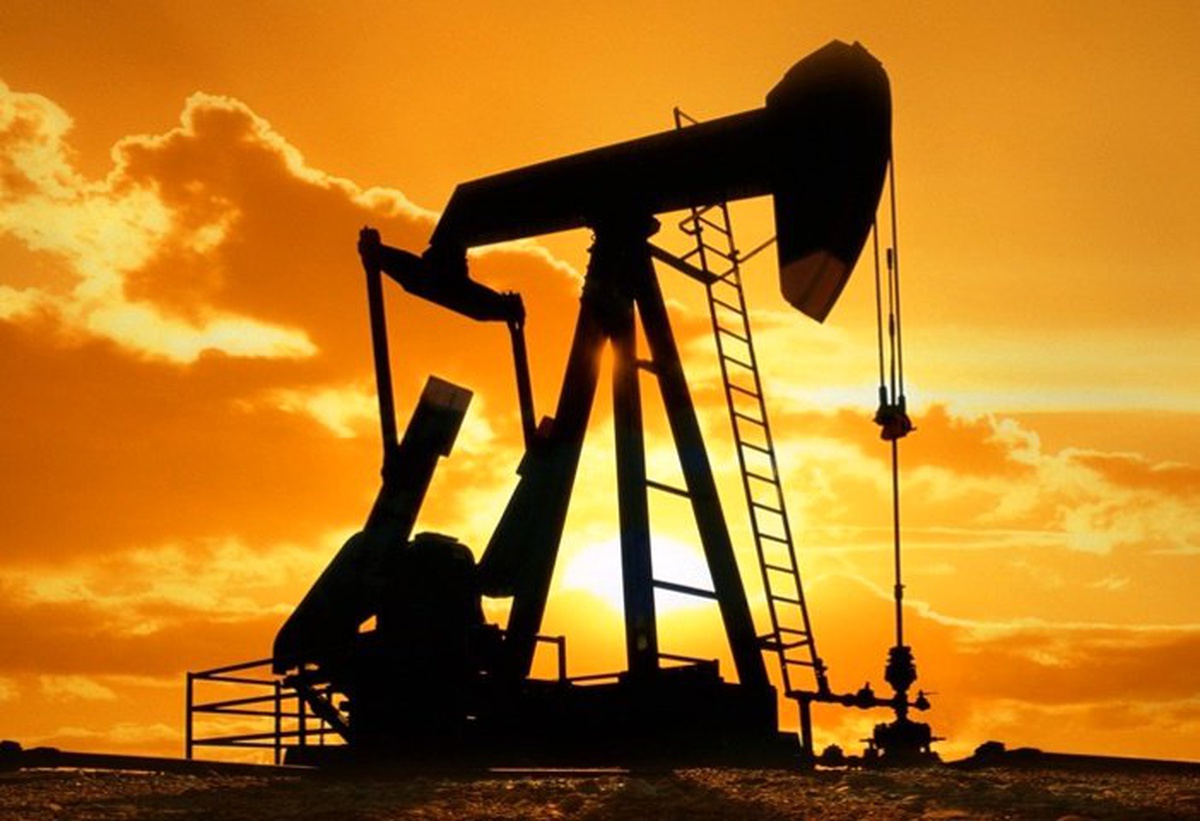 Petrol fiyatları bir günde yüzde 10 geriledi