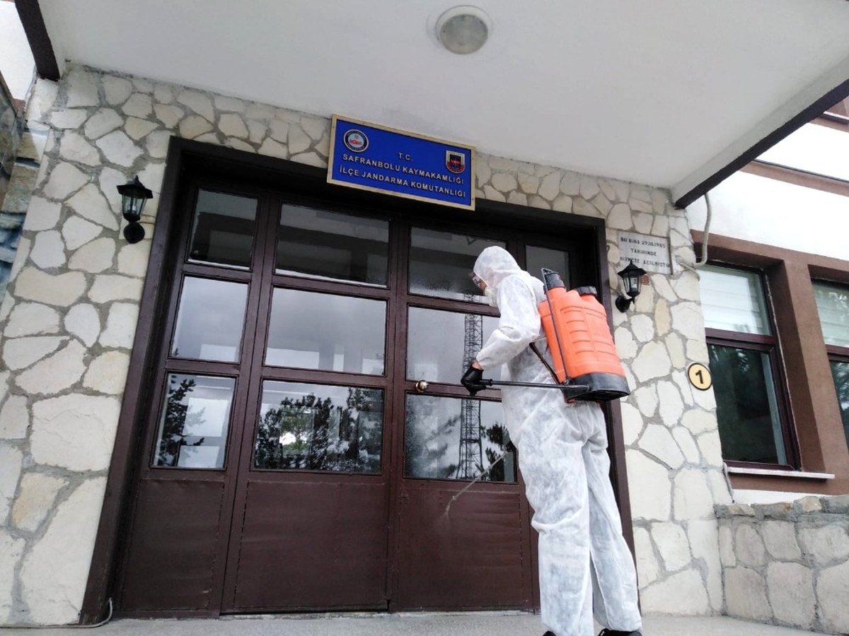 Safranbolu\'da dezenfektasyon çalışması