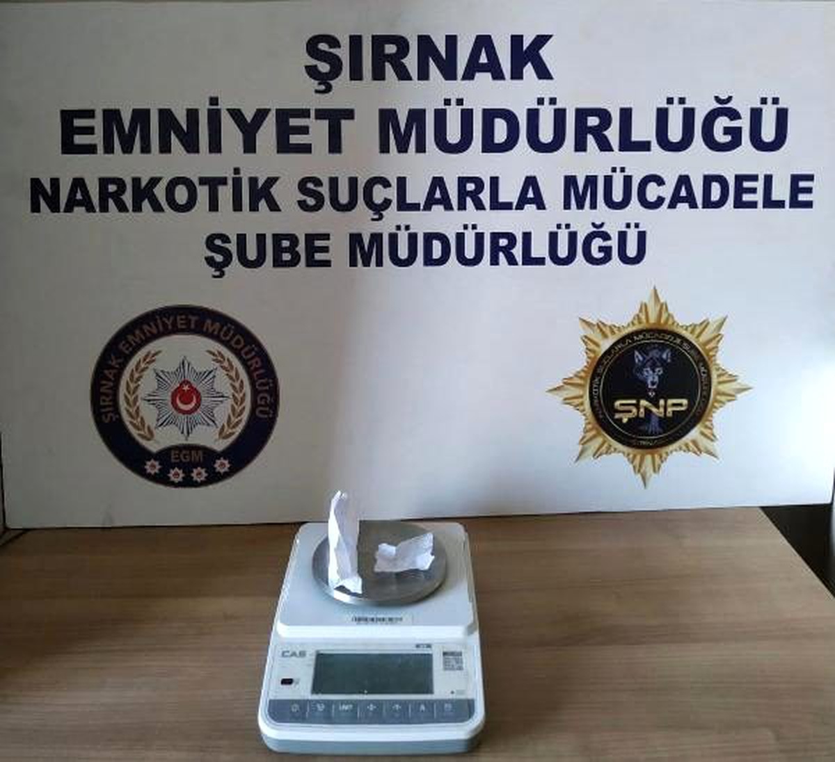 Şırnak\'ta polis ve jandarmadan \'kaçakçılık\' operasyonu: 27 gözaltı
