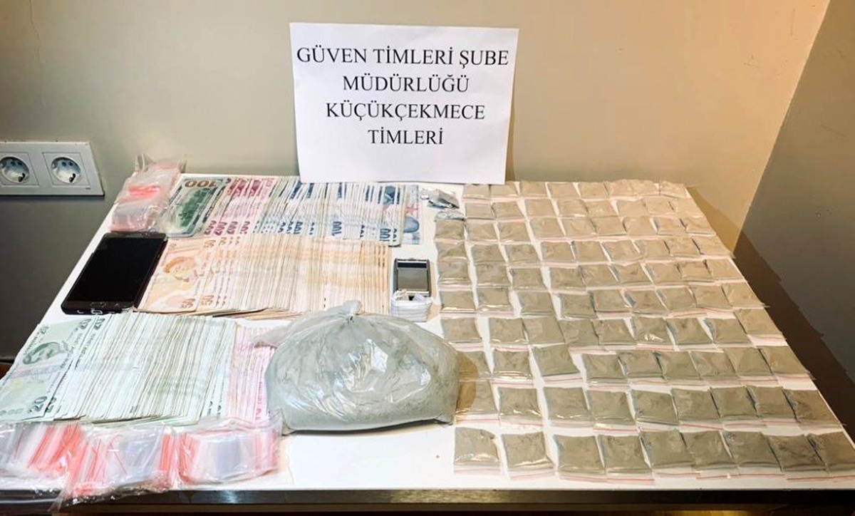Uyuşturucu ticareti yapanlara operasyon: 3 gözaltı