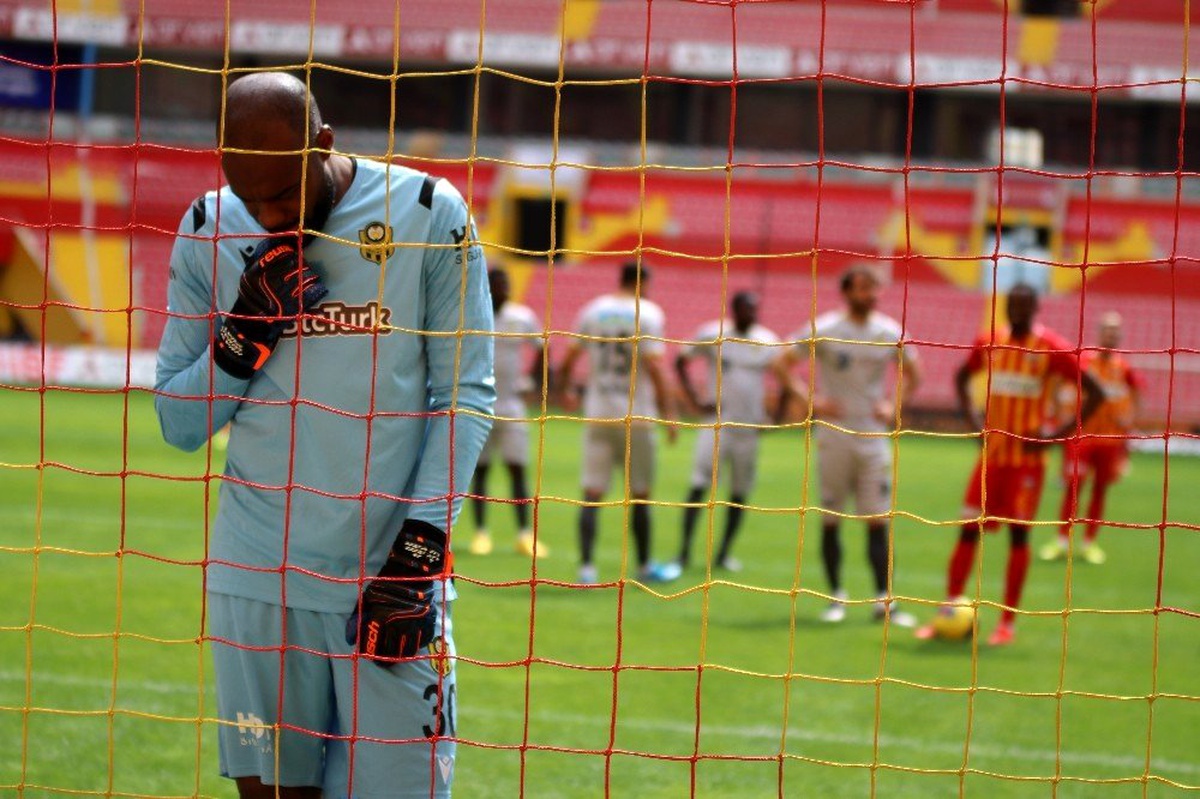 Yeni Malatyaspor\'da önlenemez düşüş sürüyor