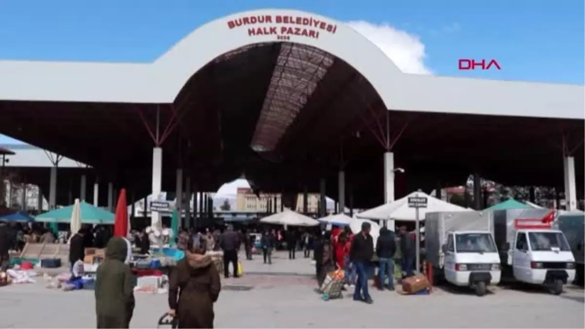 BURDUR Pazar esnafının kolonyalı koronavirüs önlemi