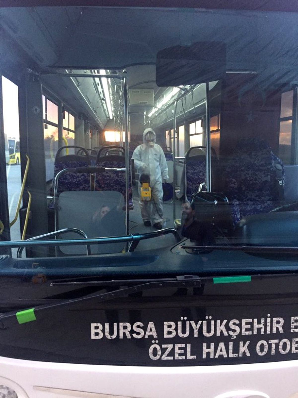 Bursa\'da halk otobüslerine koronavirüs temizliği