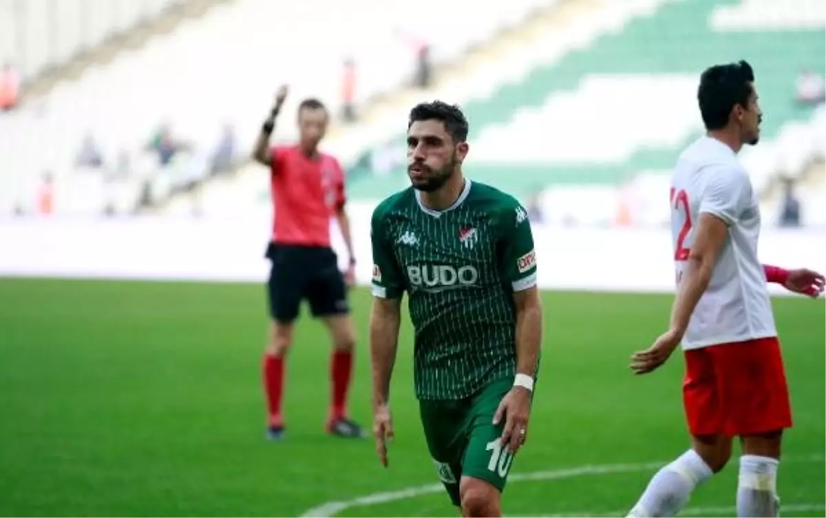 Bursaspor, Özer ve Anıl\'ın kadro dışı kalmadığını açıkladı