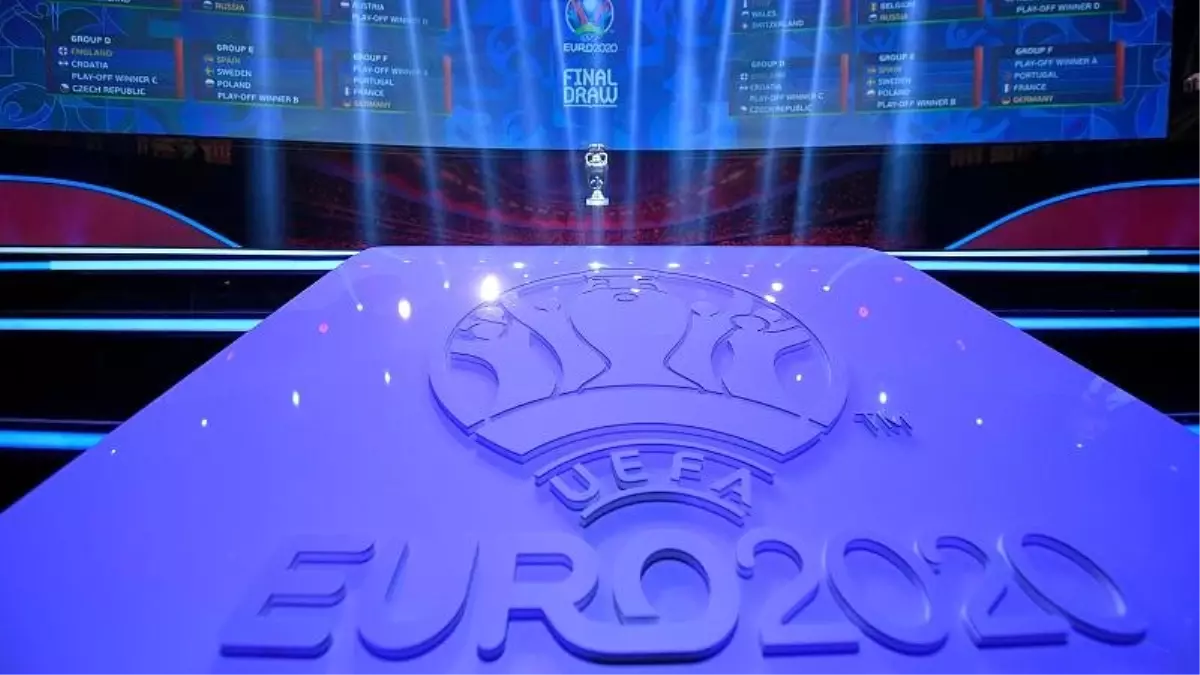 Euro 2020 bir yıl sonraya ertelendi