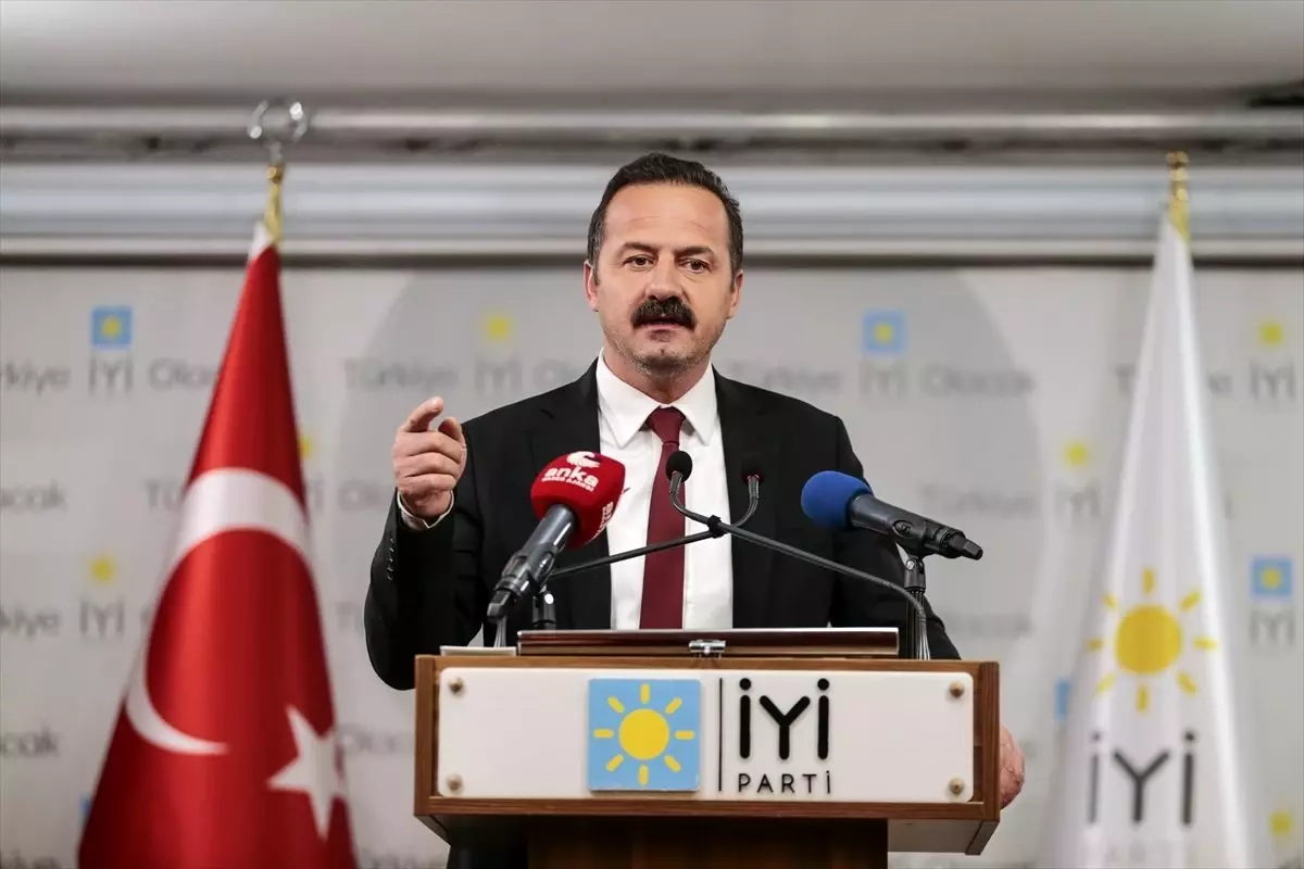 İYİ Parti Sözcüsü Ağıralioğlu\'ndan koronavirüs konusunda devletin kararlarına uyulması çağrısı