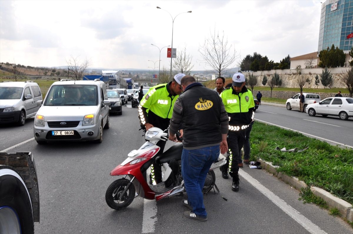 Nizip\'te meydana gelen trafik kazasında bir kişi yaralandı