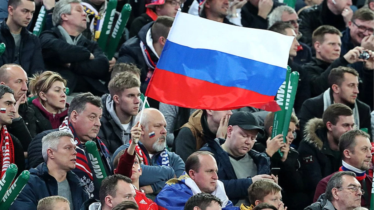 Rusya\'da futbola koronavirüs ertelemesi! 10 Nisan\'a kadar askıya alındı