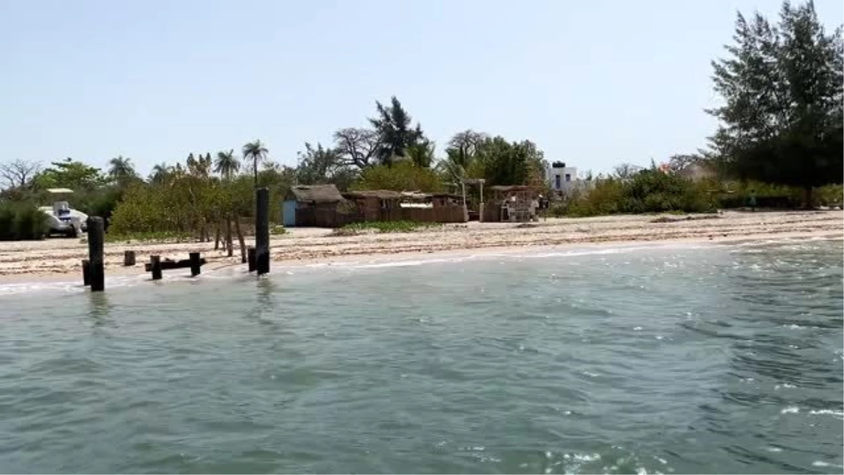 Senegal\'de turistik adanın "Türk Musa"sı