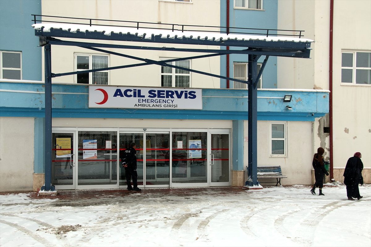 Sivas\'ta karbonmonoksitten zehirlenen 7 kişi tedavi altına alındı