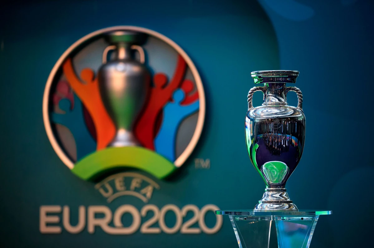 Son Dakika: UEFA, EURO 2020\'yi koronavirüs salgını nedeniyle 2021 yılına erteledi