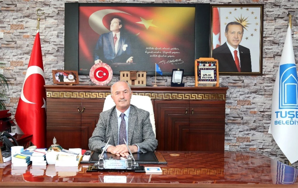 Tuşba Belediye Başkanı Salih Akman\'dan \'Çanakkale Zaferi\' mesajı