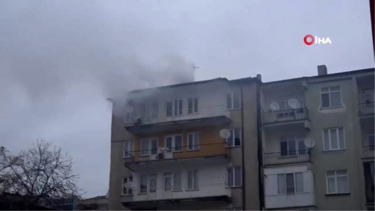 Aksaray\'da 5 katlı binada baca yangını
