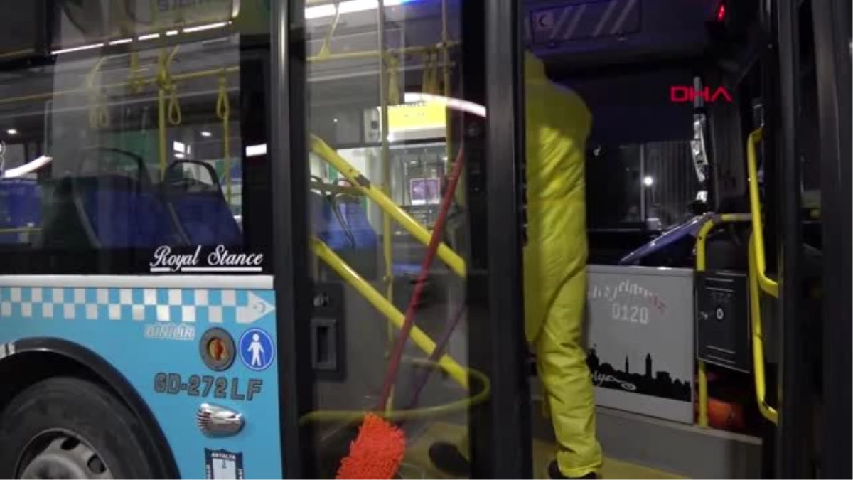 ANTALYA Özel halk otobüslerine ücretsiz dezenfekte işlemi