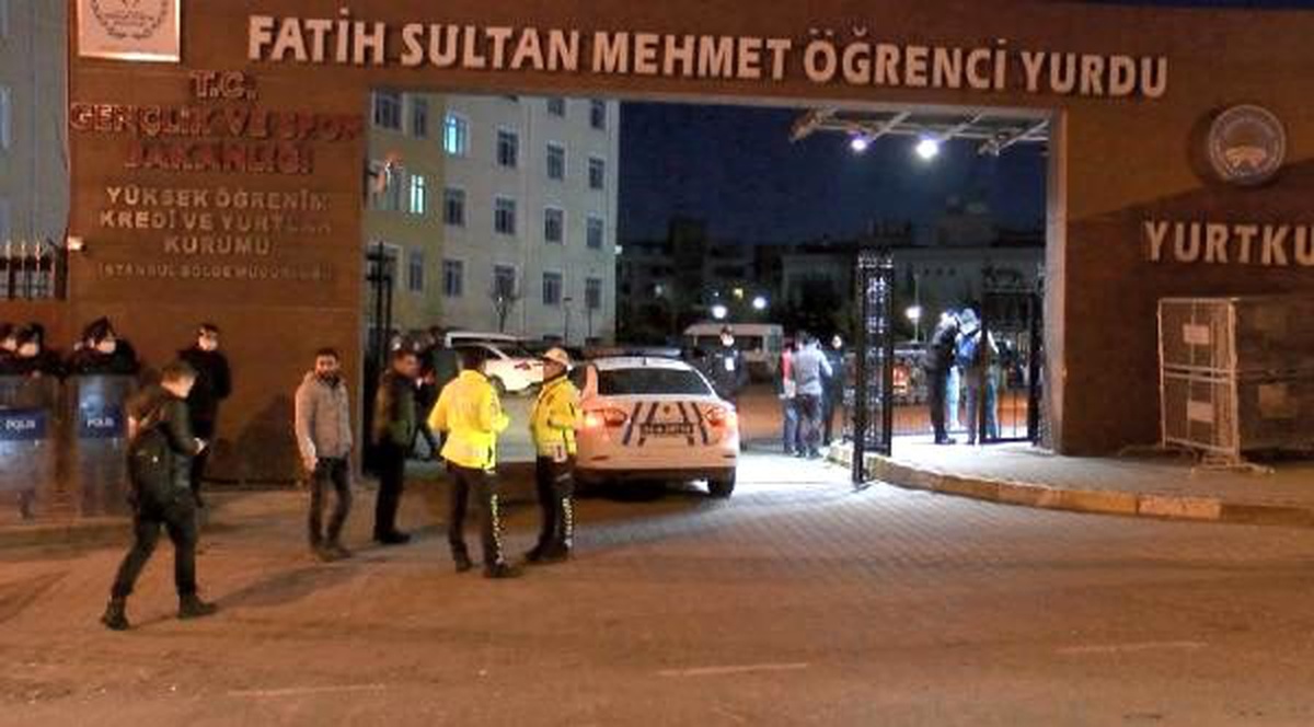 Avrupa\'dan gelen Türkler gece de yurtlara yerleştirildi