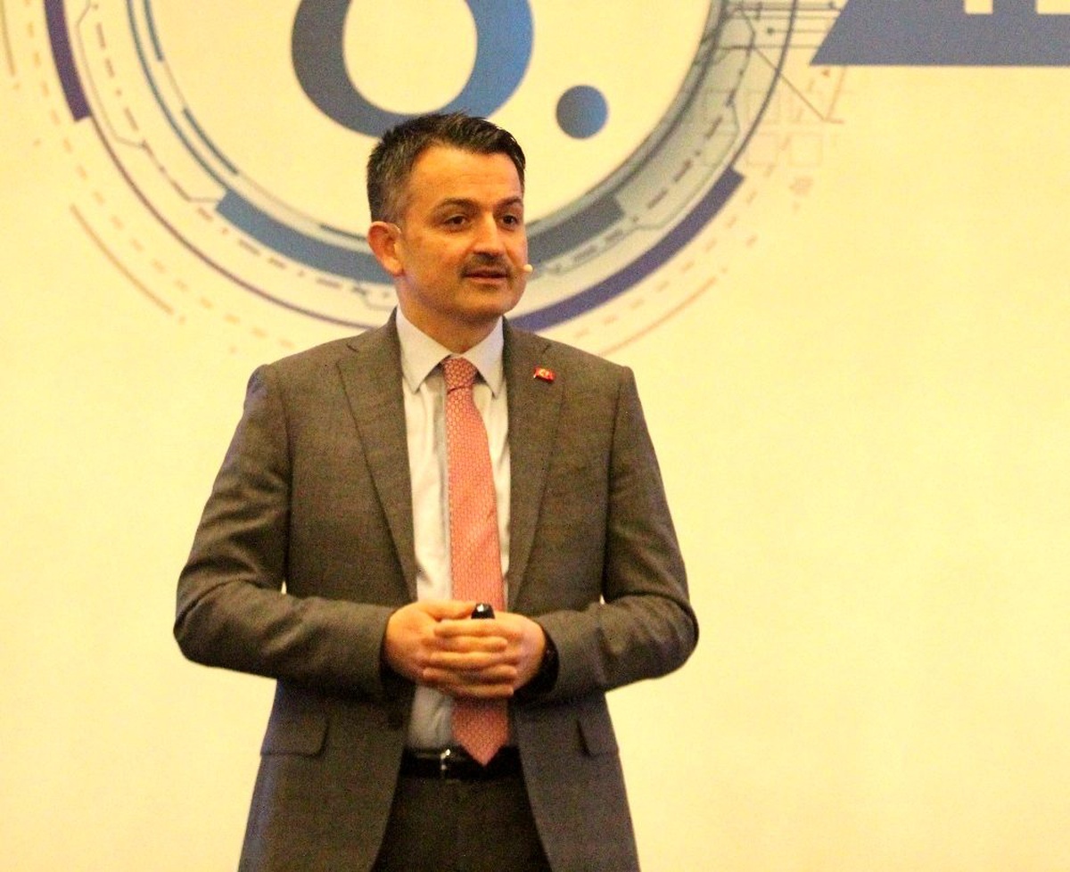 Bakan Pakdemirli: "TMO stoklarında yeterli miktarda ürün bulunmaktadır"