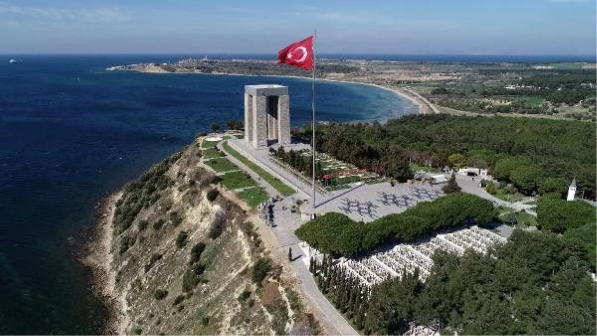 Çanakkale Deniz Zaferi\'nin 105\'inci yılı törenle kutlandı (2)