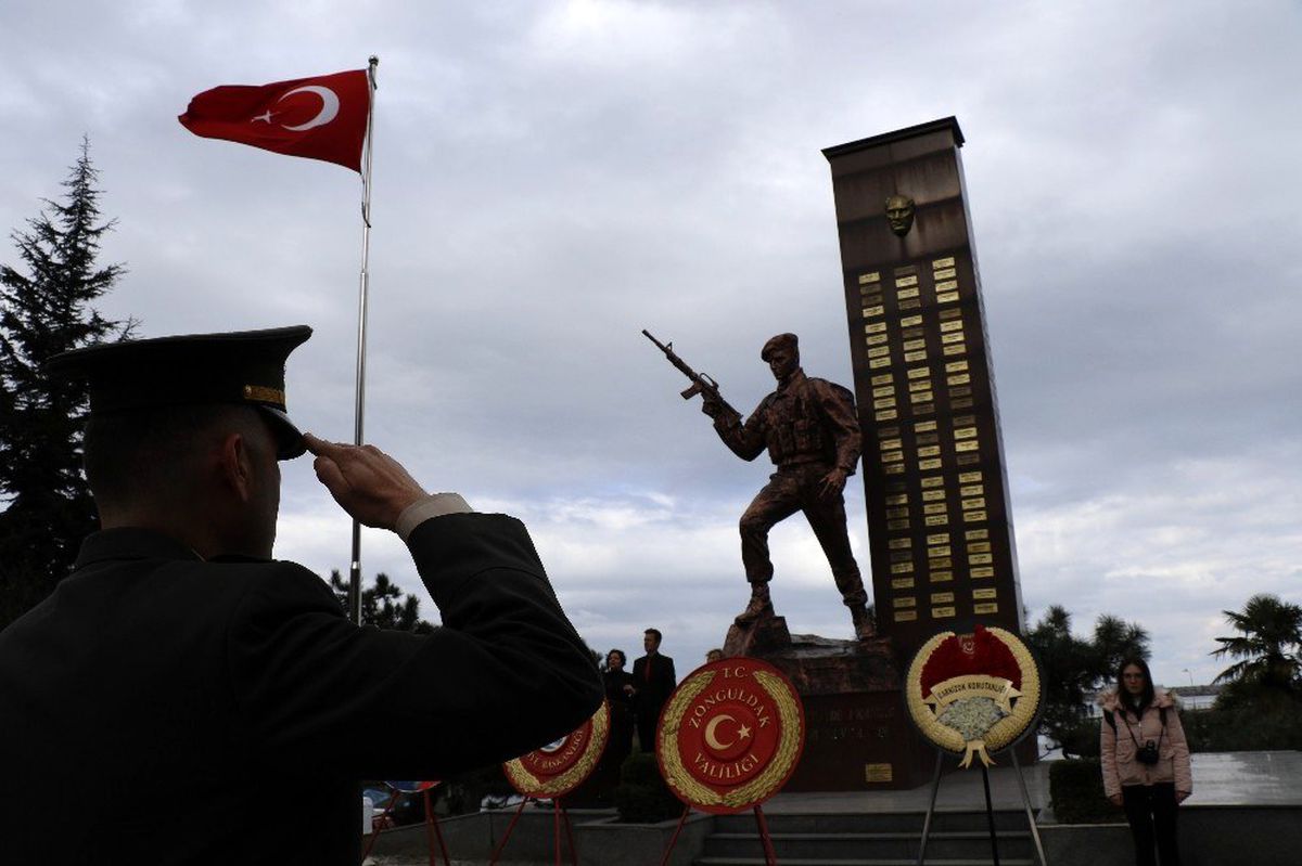 Çanakkale şehitleri anıldı