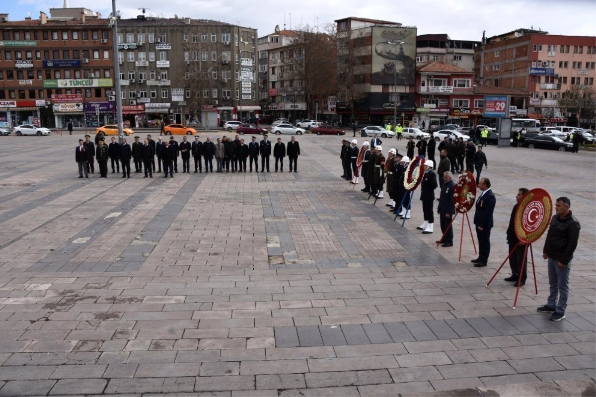 Çanakkale Zaferi\'nin 105. yılında sakin tören