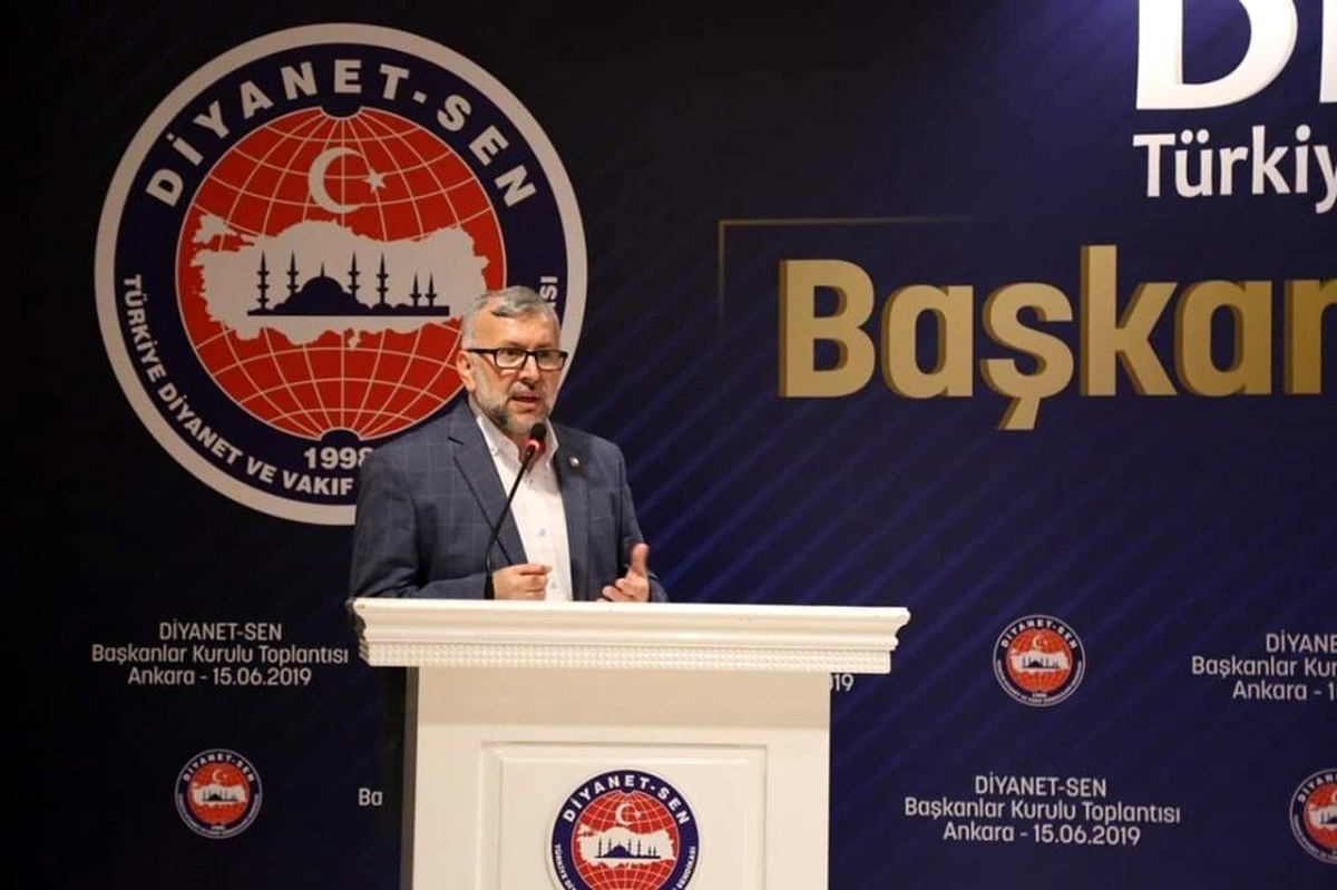 Diyanet-Sen\'den cemaatle namaz açıklaması