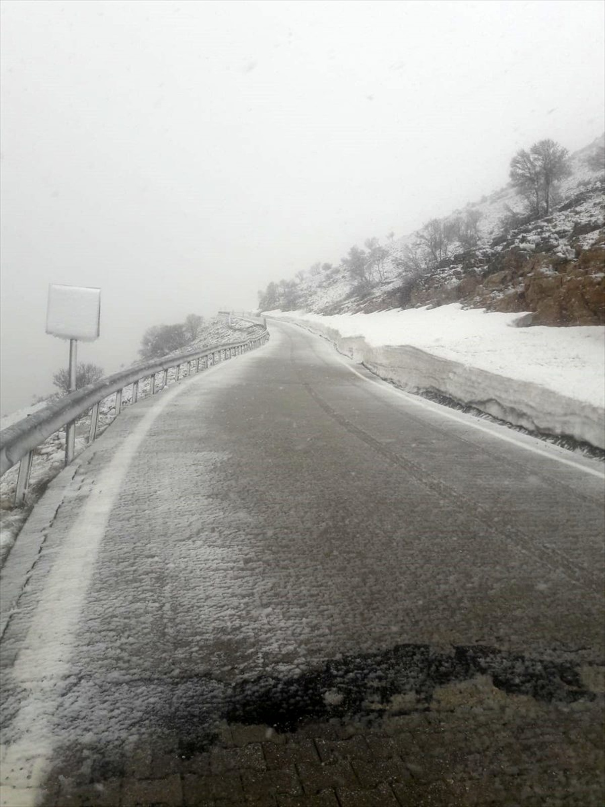 "Dünya mirası" Nemrut\'un yolu kar nedeniyle kapandı