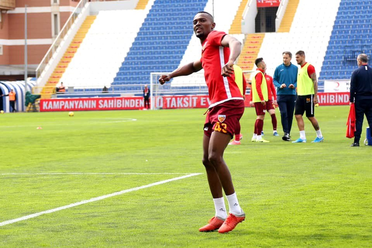 Kayserispor\'da asistler Bernard Mensah\'tan